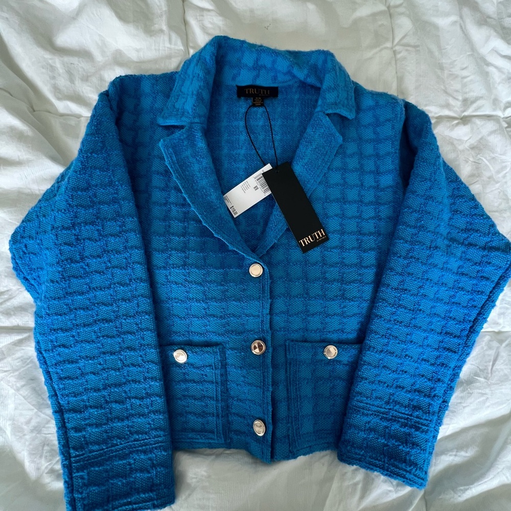 Truth jacket/cardigan
Square pattern 
Pretty blue and light blue